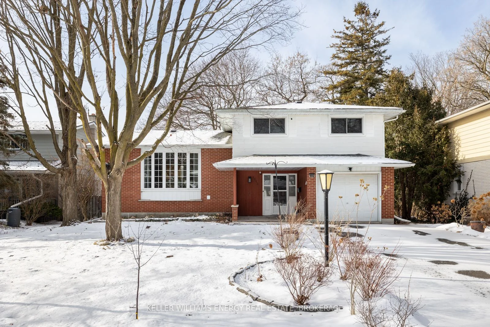 Detached in Oshawa