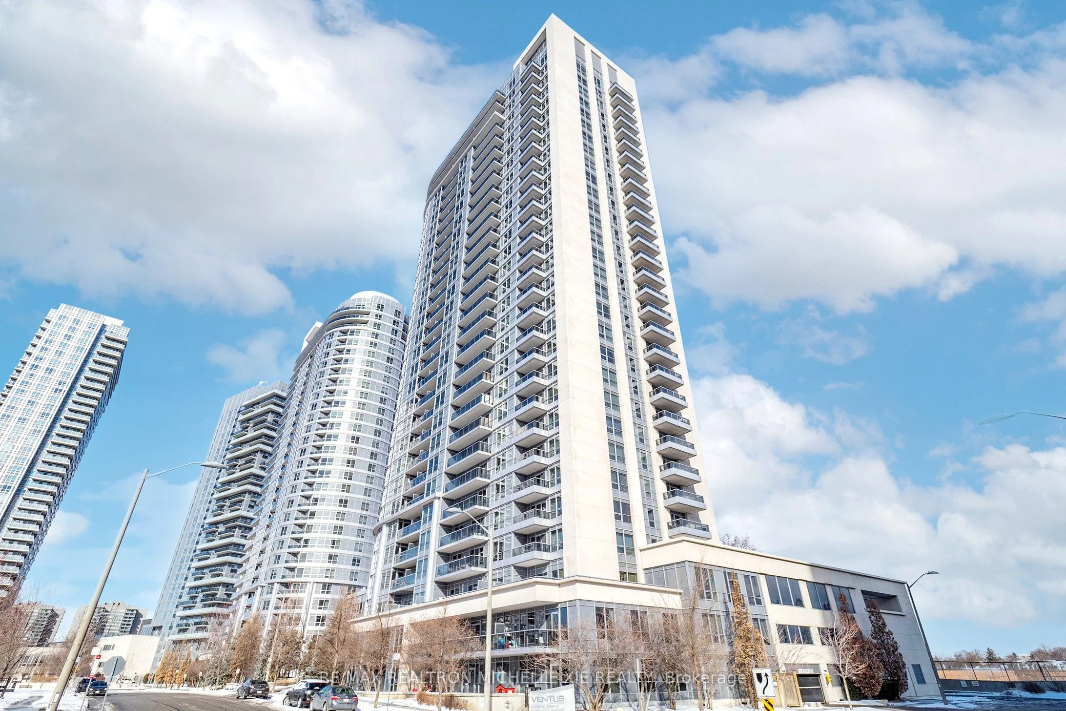 Condo Apartment in Toronto