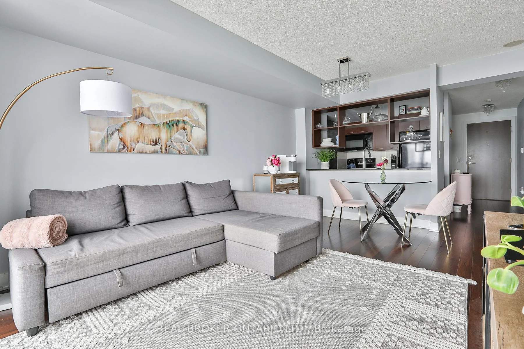 125 Village Green Square 3207, Toronto E07, On M1s 0g3