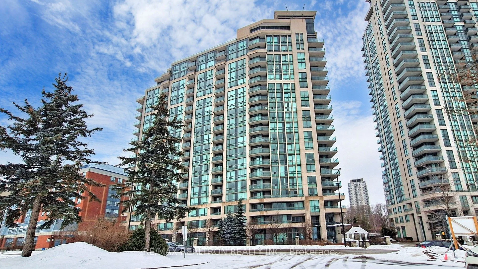 Condo Apartment in Toronto