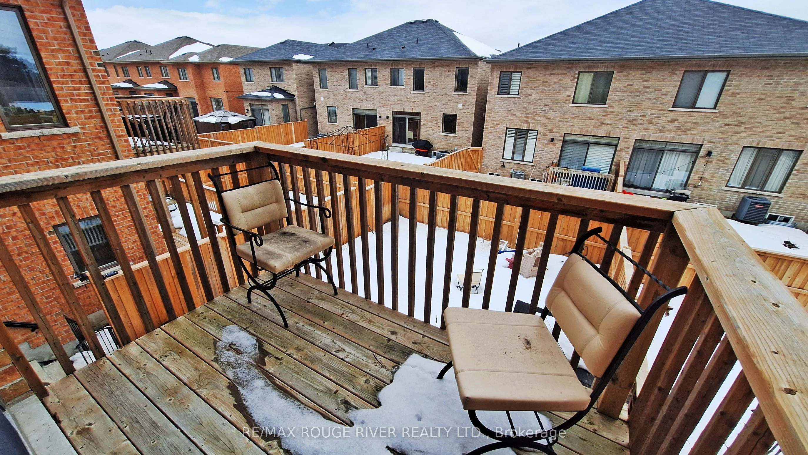83 Barrister Avenue, Whitby, ON L1R 0N3