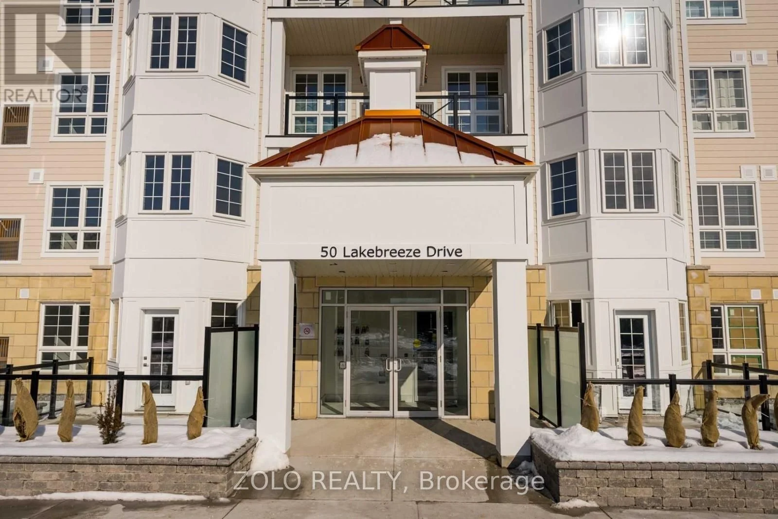 Condo Apartment in Clarington