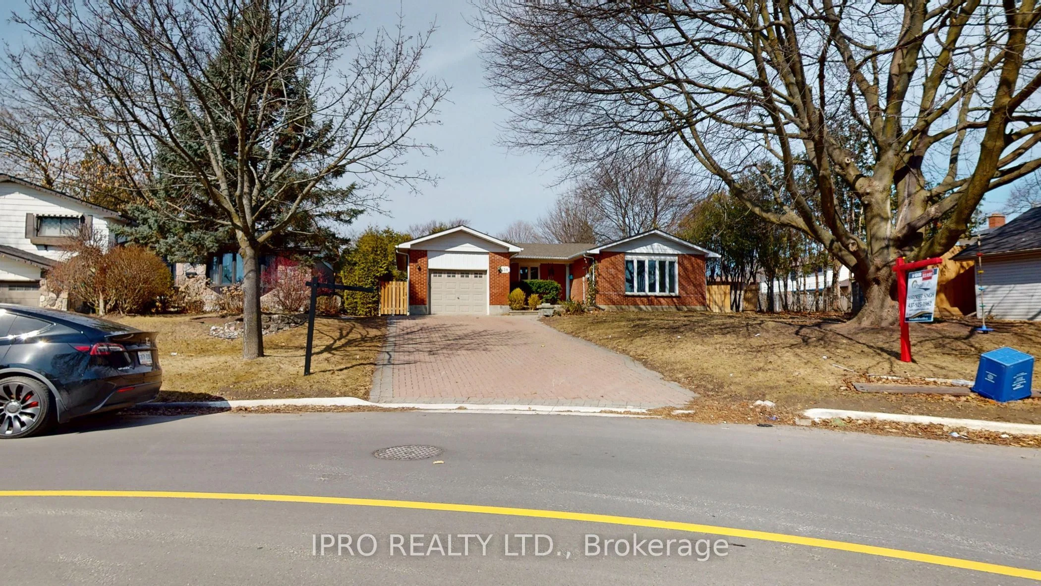 Detached in Oshawa