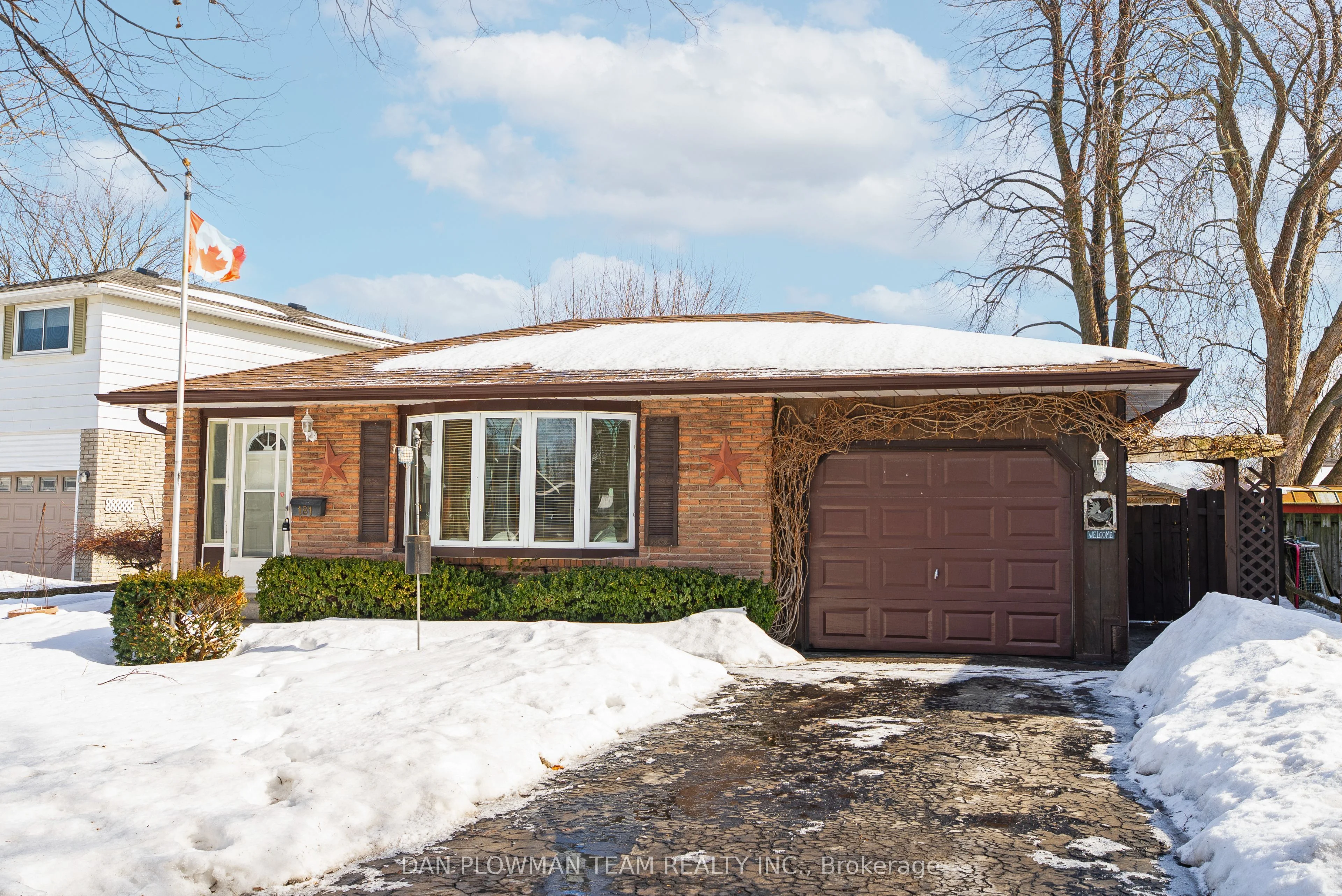 Detached in Oshawa