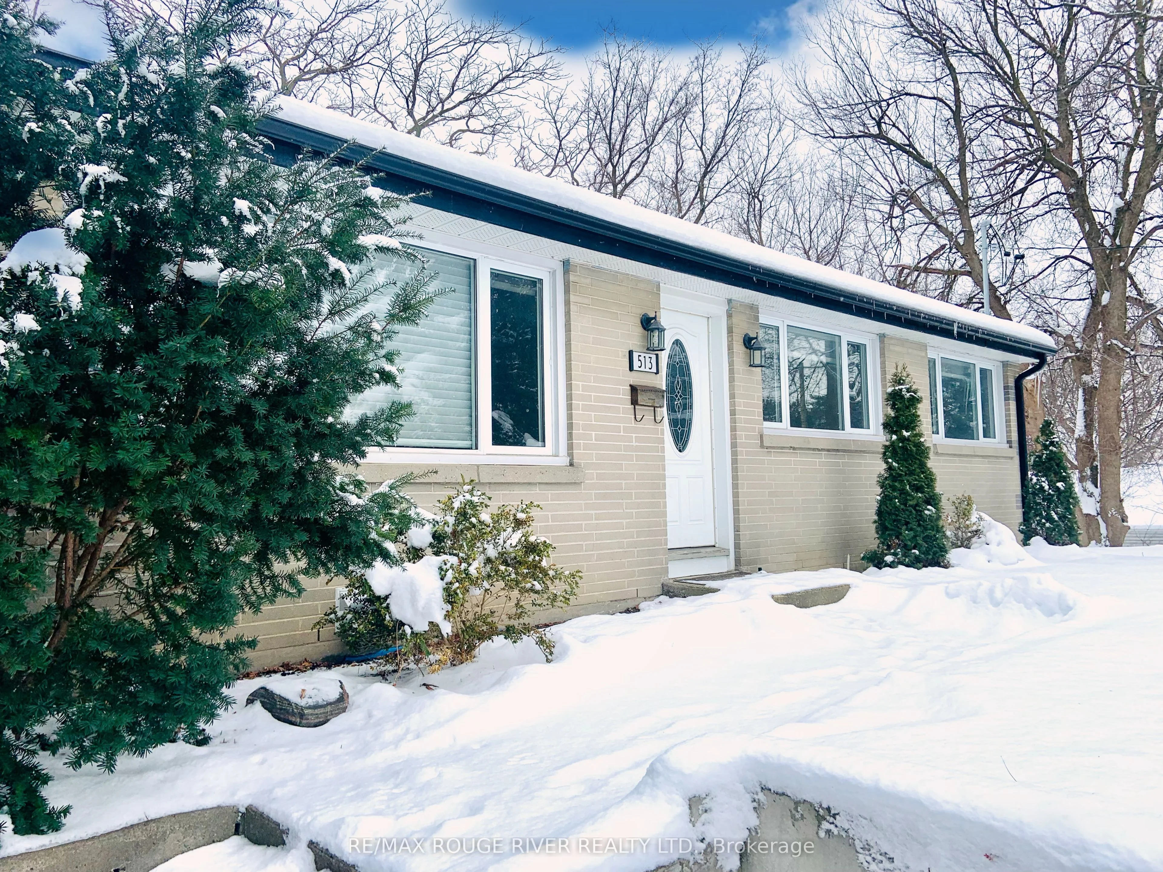 513 Rossland Road E, Oshawa, On L1g 2x4
