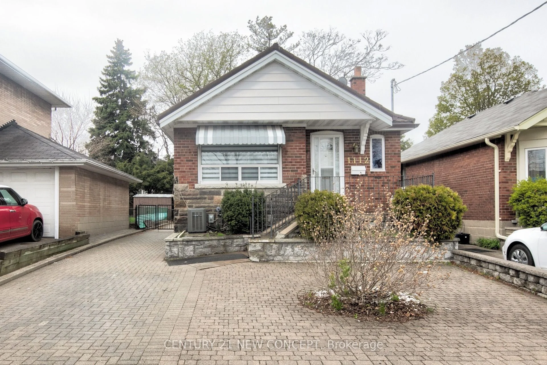 1112 Greenwood Avenue, Toronto E03, On M4j 4e6