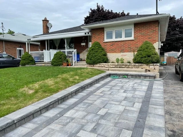 429 Elizabeth Street Lower, Oshawa, ON L1J 5S9