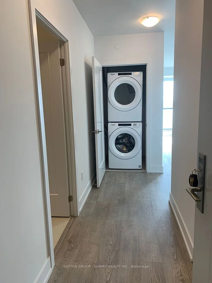 2550 Simcoe Street 1915, Oshawa, ON L1L 0R5