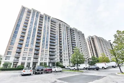 Condo Apartment in Toronto