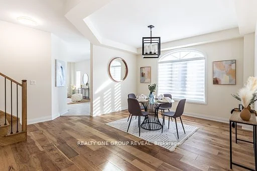 Detached in Scugog