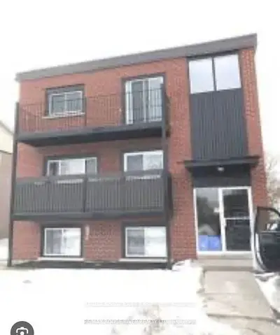 14 Frank Street 4, Clarington, On L1c 2j4