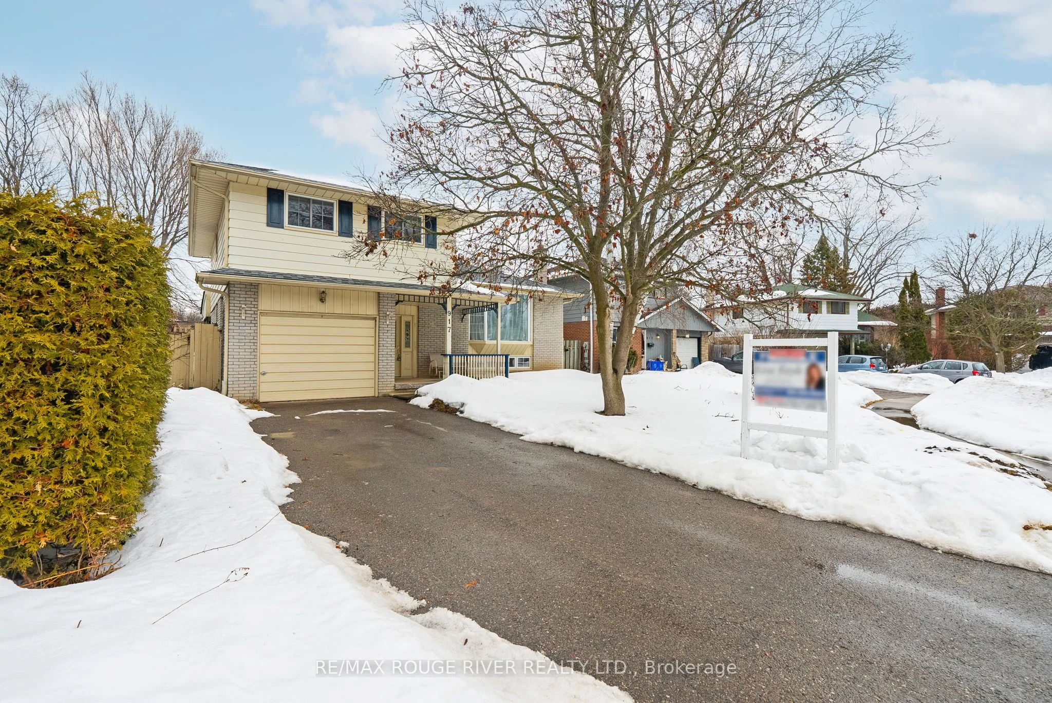 Detached in Oshawa