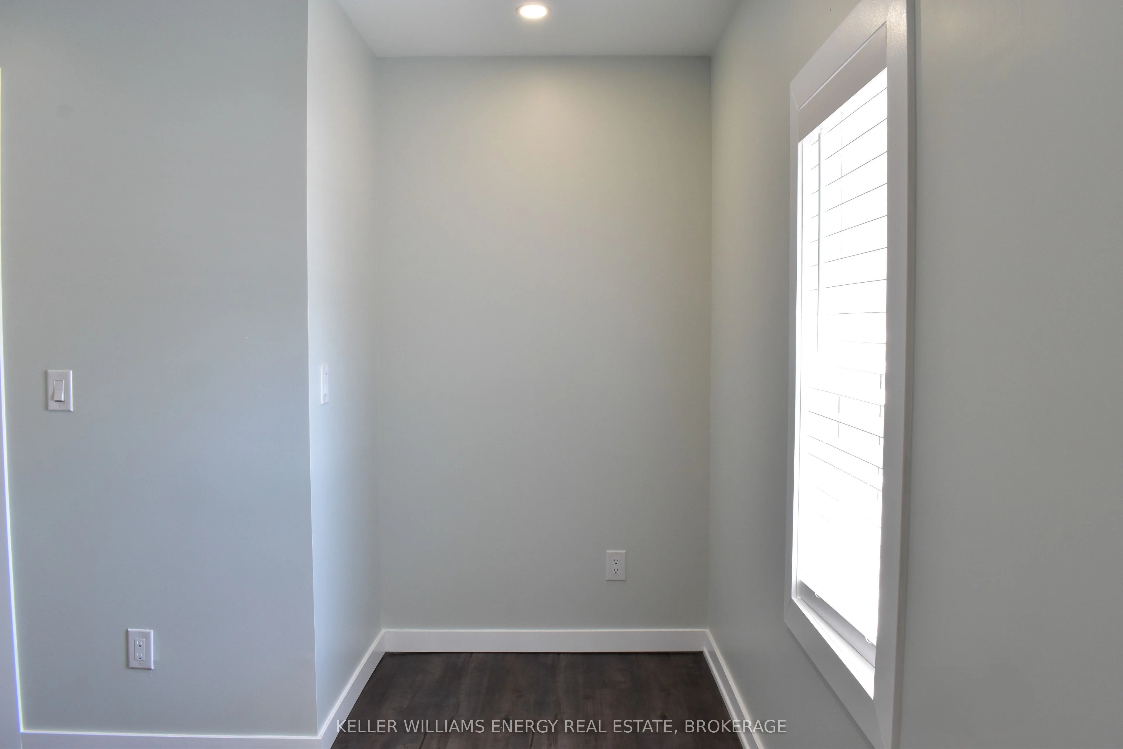 484 Albert Street Upper Unit, Oshawa, ON L1H 4S6