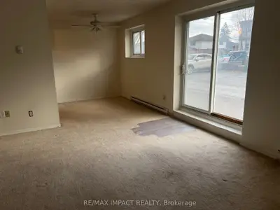 51 Russett Avenue 102, Oshawa, On L1g 3r4