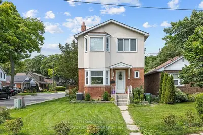 Lower Level in Toronto
