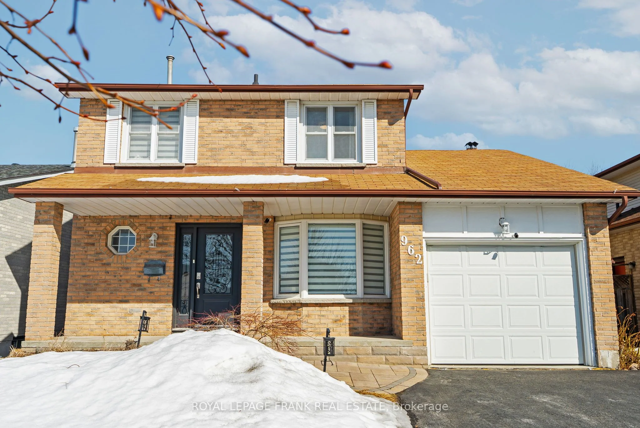 Detached in Oshawa