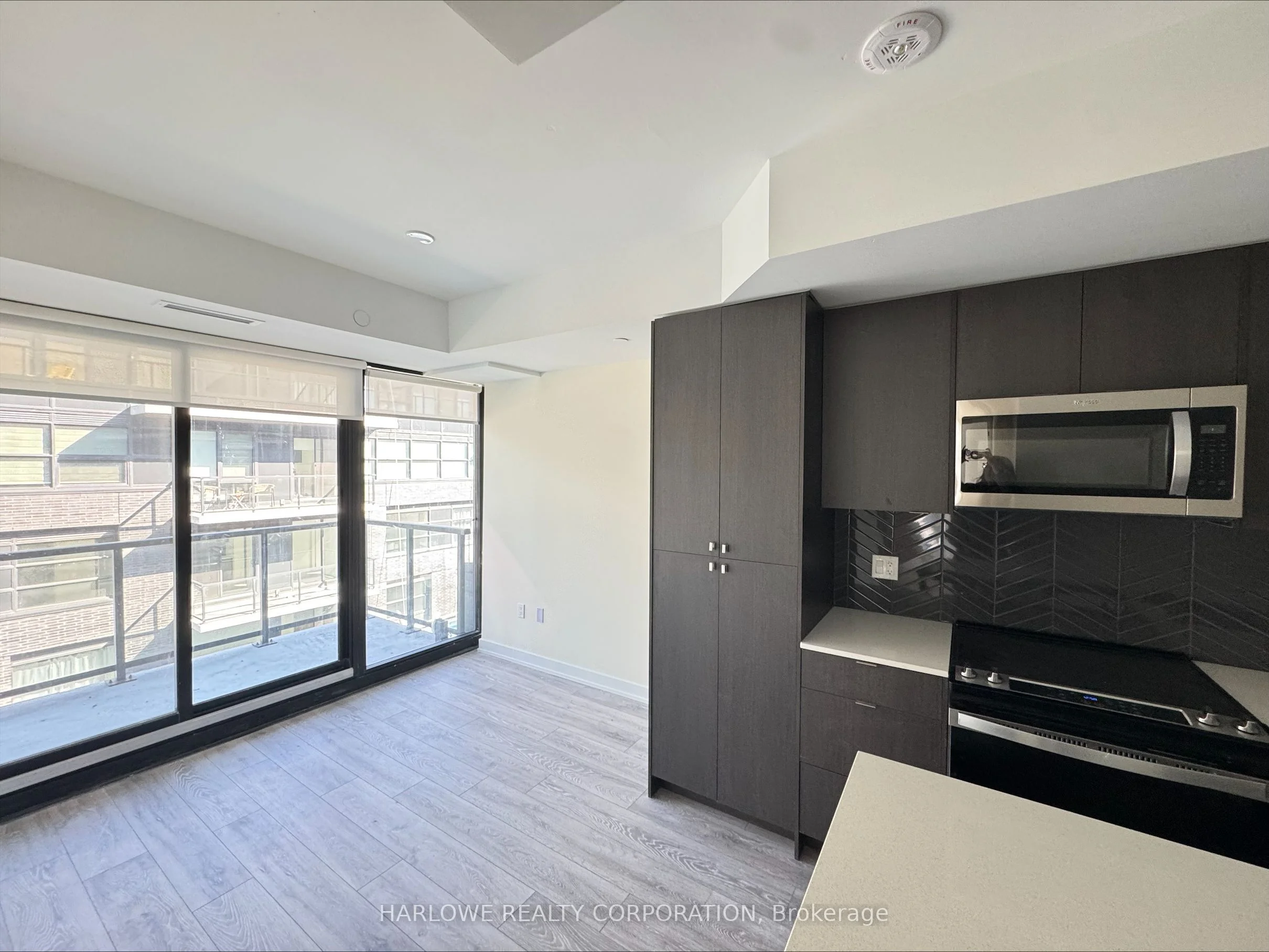 1614 Charles Street 437 D, Whitby, On L1n 0p4
