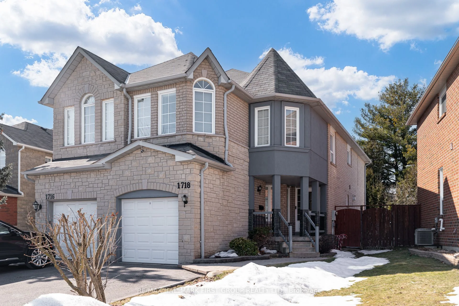 Semi-Detached in Pickering