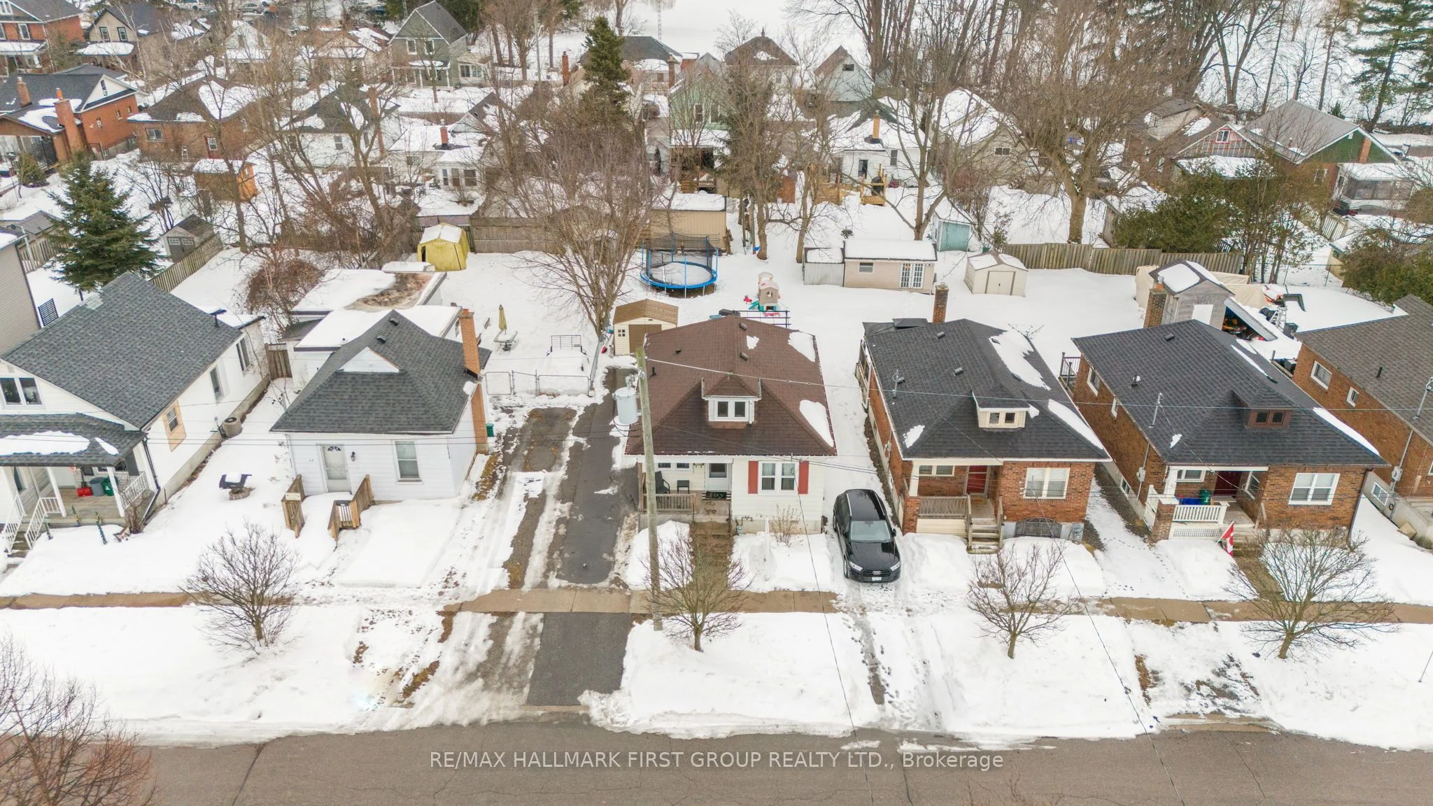 101 Westmoreland Avenue, Oshawa, ON L1G 2N2