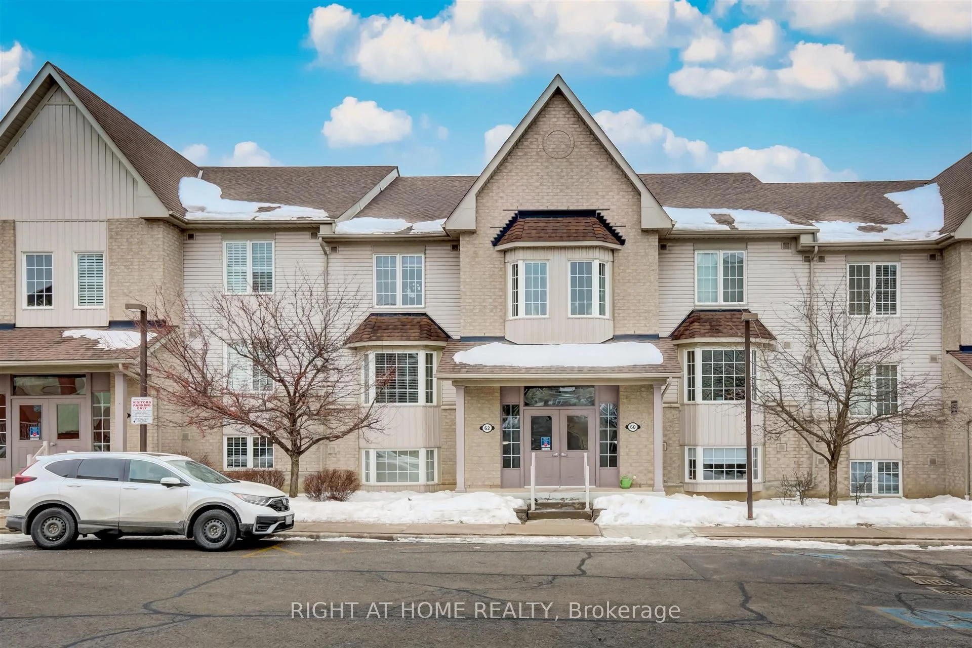 Condo Townhouse in Whitby