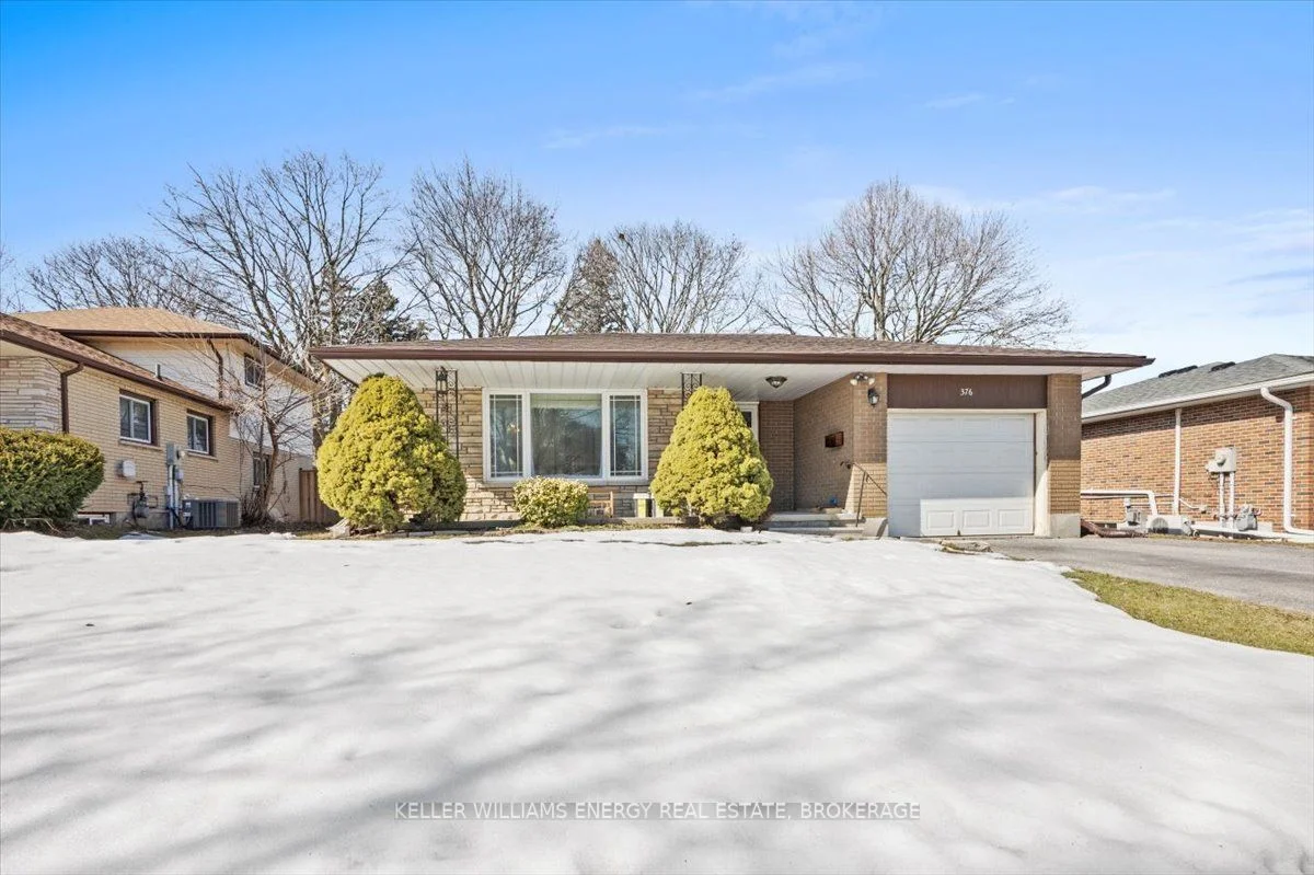 Detached in Oshawa