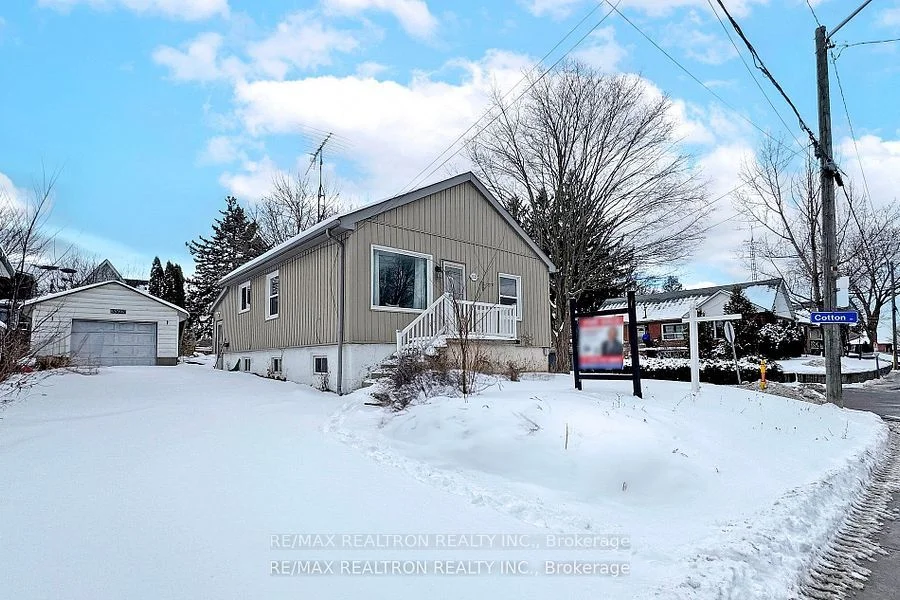 Detached in Toronto