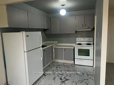 Condo Townhouse in Oshawa