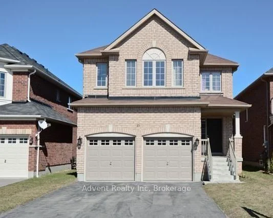 Detached in Whitby