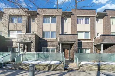 Condo Townhouse in Toronto