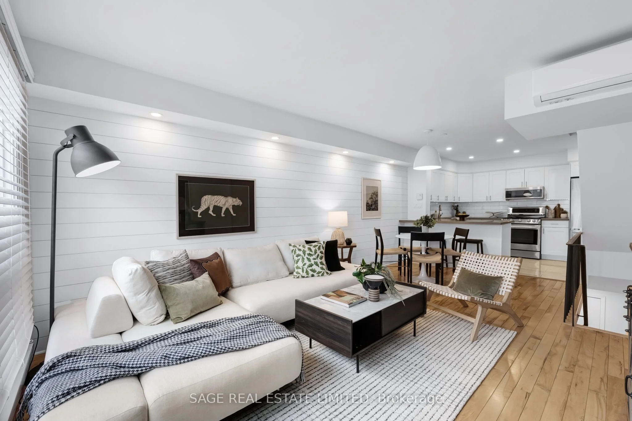 Condo Townhouse in Toronto