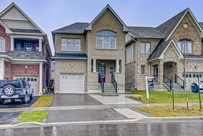 Detached in Oshawa
