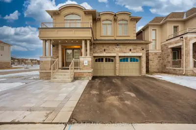 217 Ronald Guscott Street Main, Oshawa, On L1k 3g3