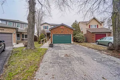 34 Christaller Court Lower, Whitby, On L1n 8t8