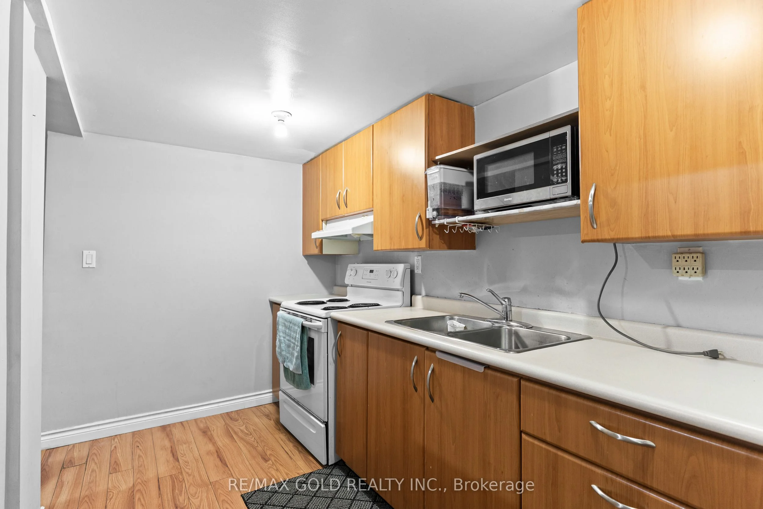 1279 Northmount Street, Oshawa, ON L1G 7M7