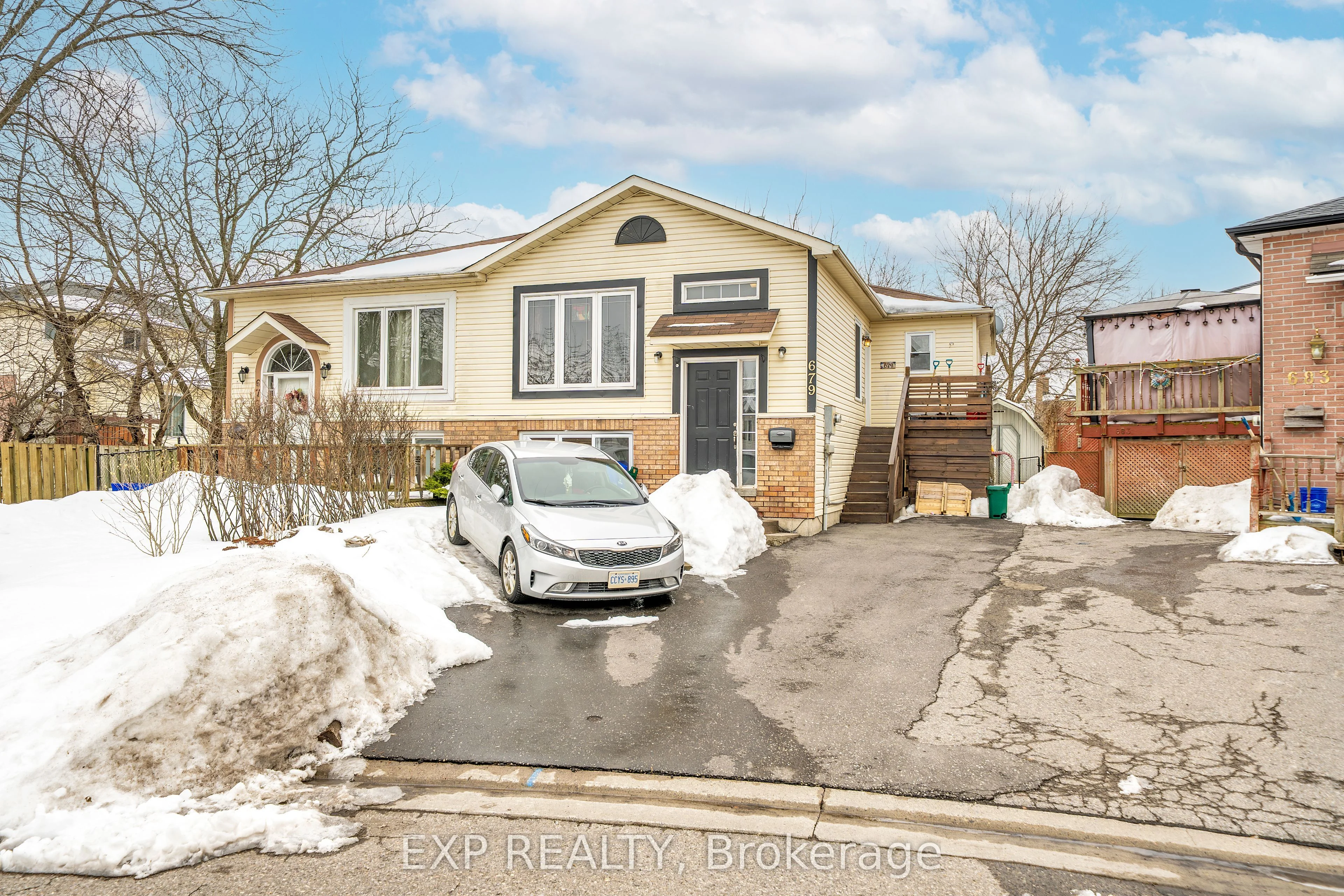 Semi-Detached in Oshawa