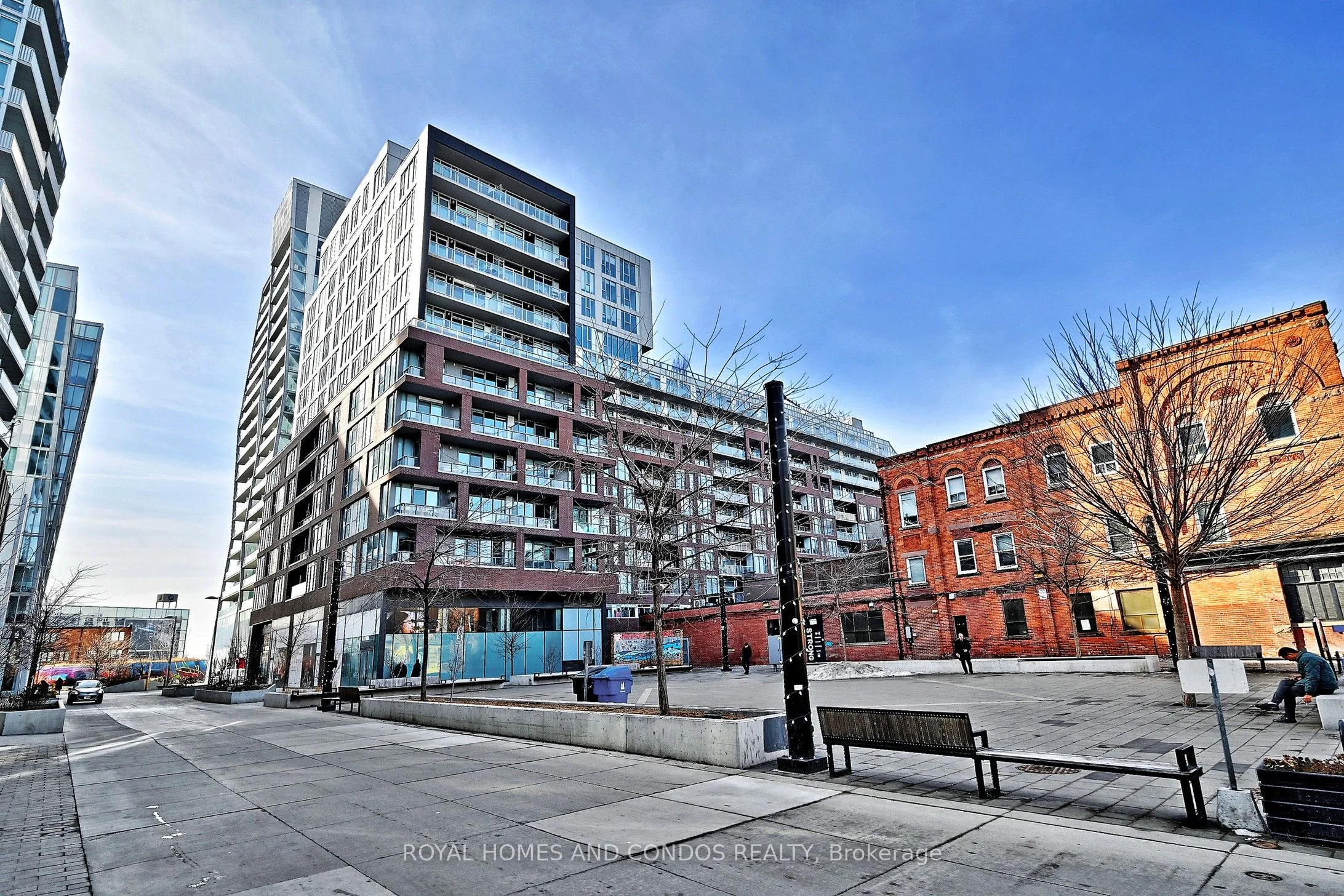 Condo Apartment in Toronto