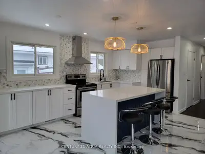 Detached in Oshawa