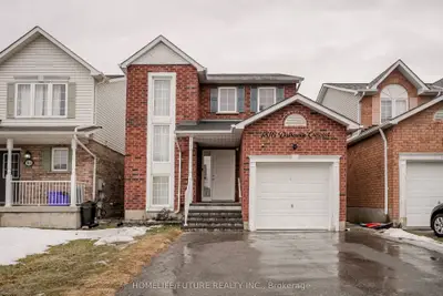 Detached in Oshawa