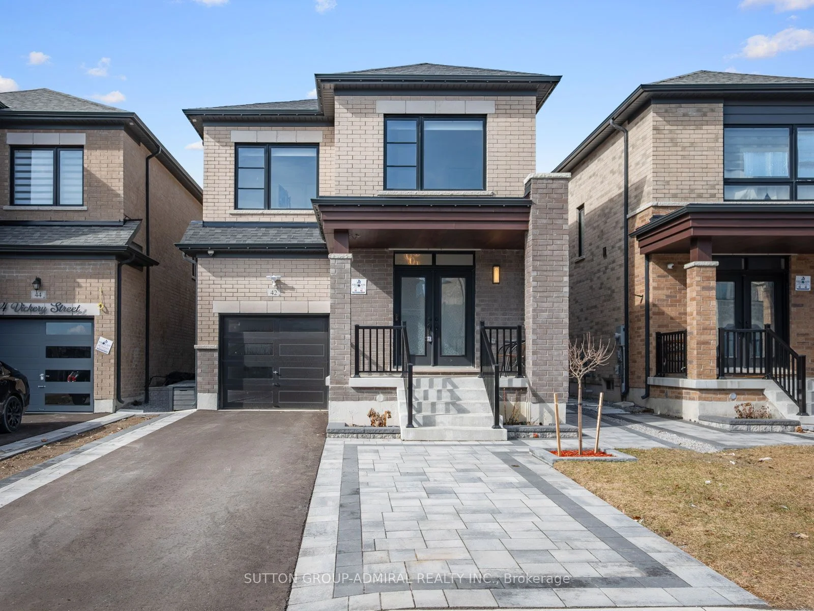 Detached in Whitby