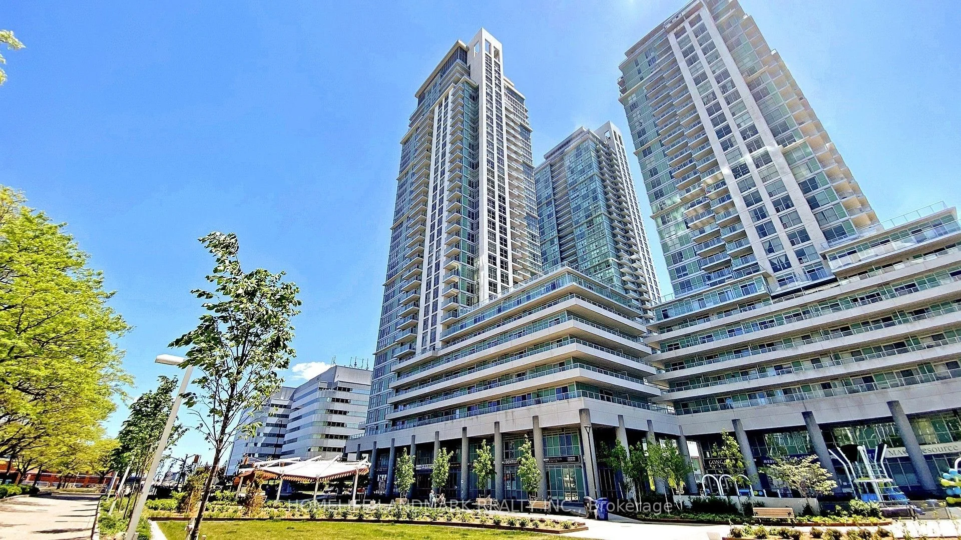 Condo Apartment in Toronto