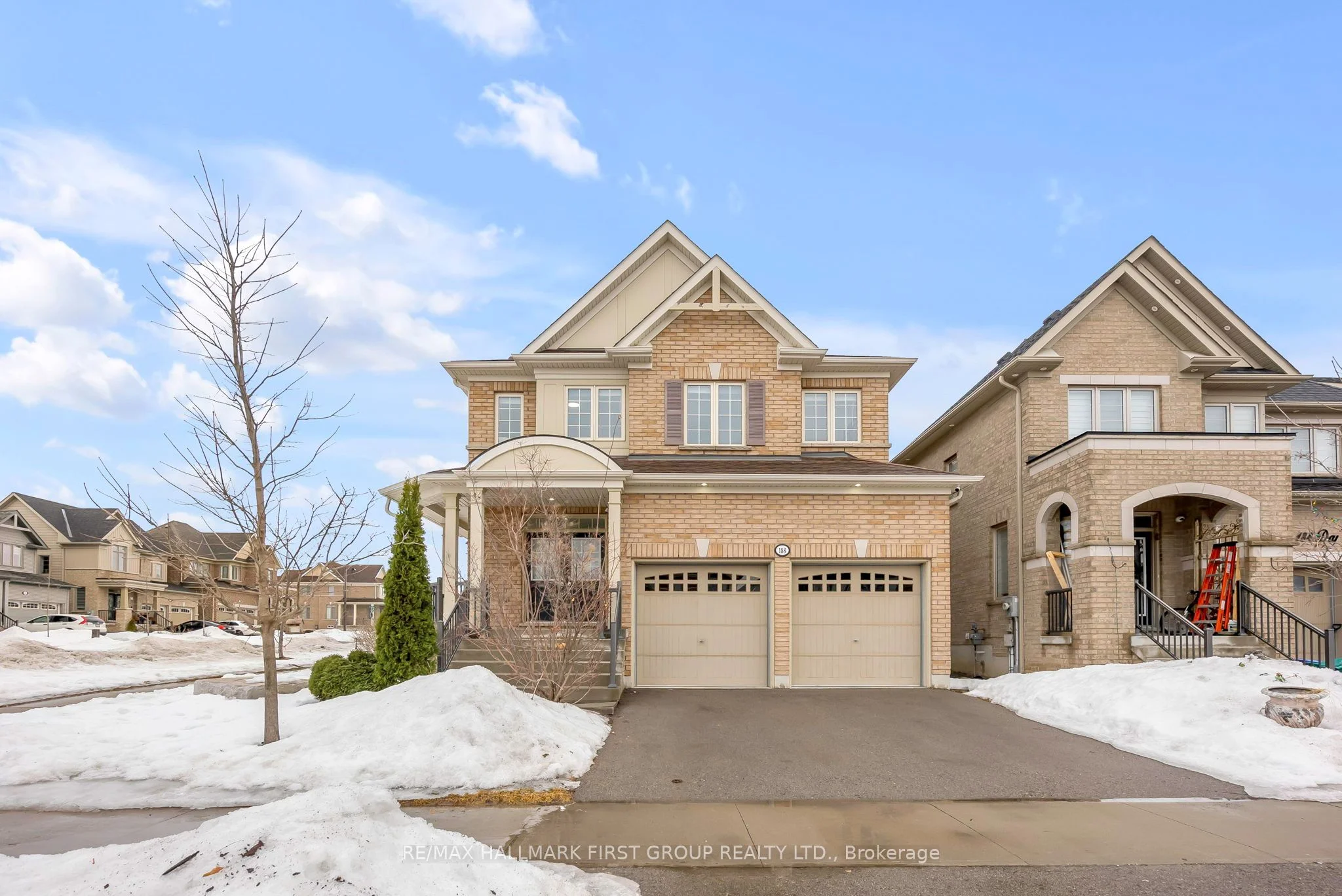 Detached in Oshawa