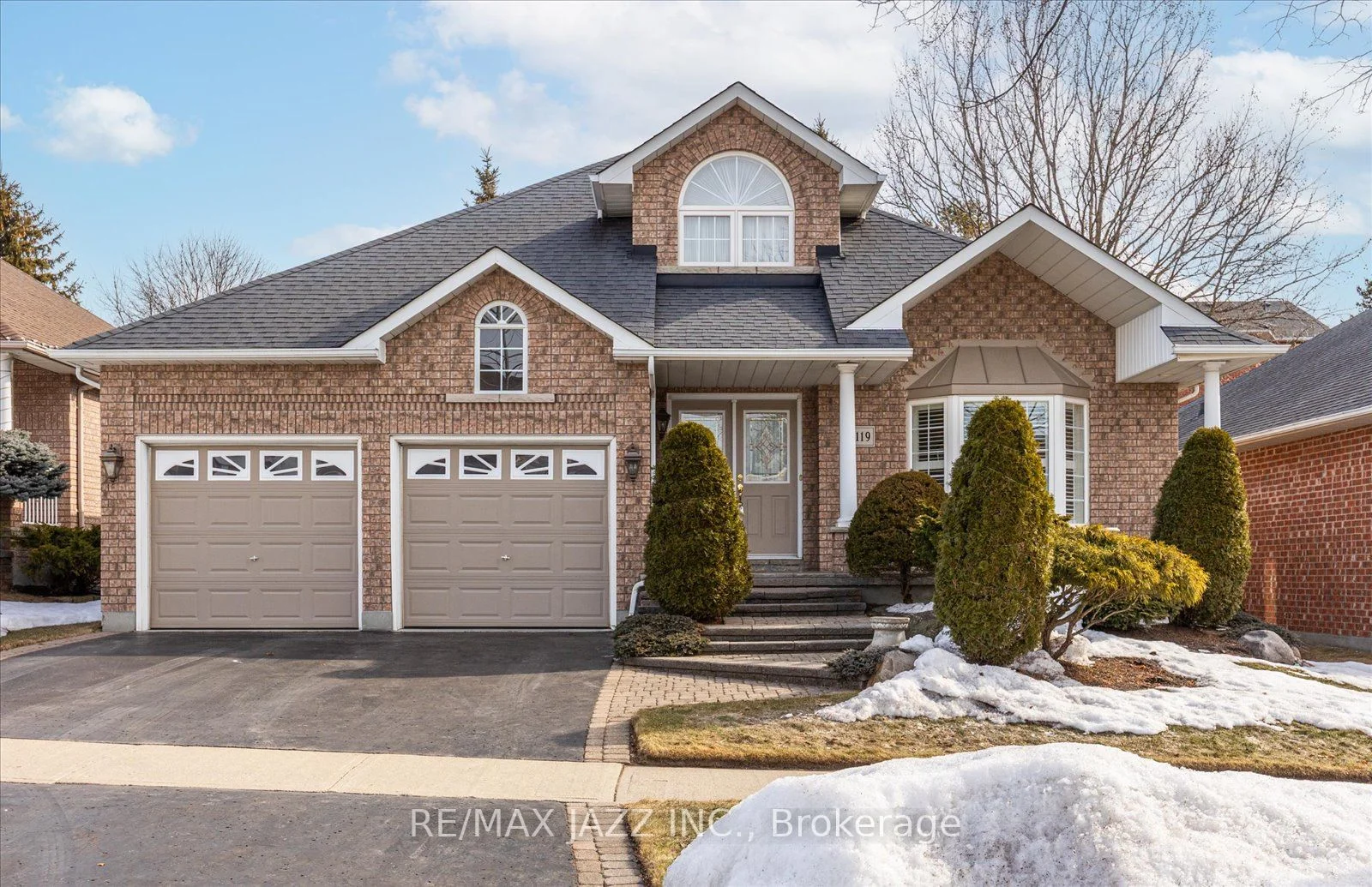 Detached in Oshawa