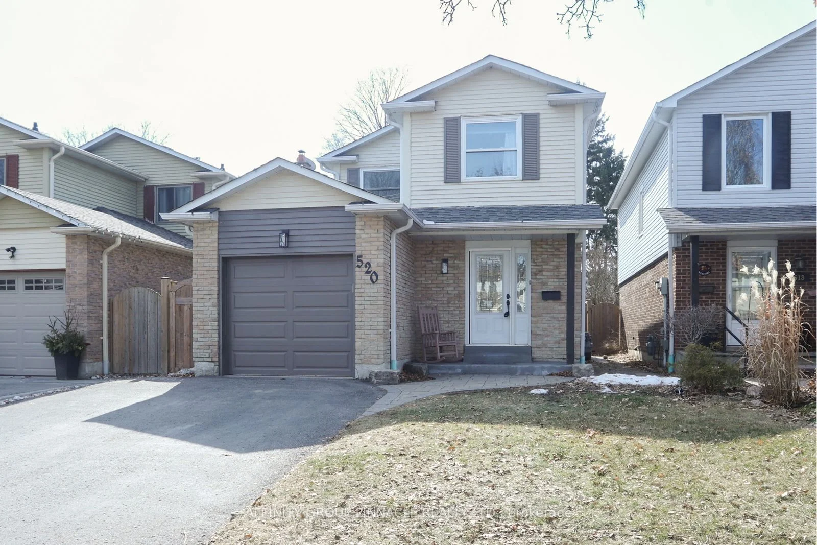 Detached in Whitby