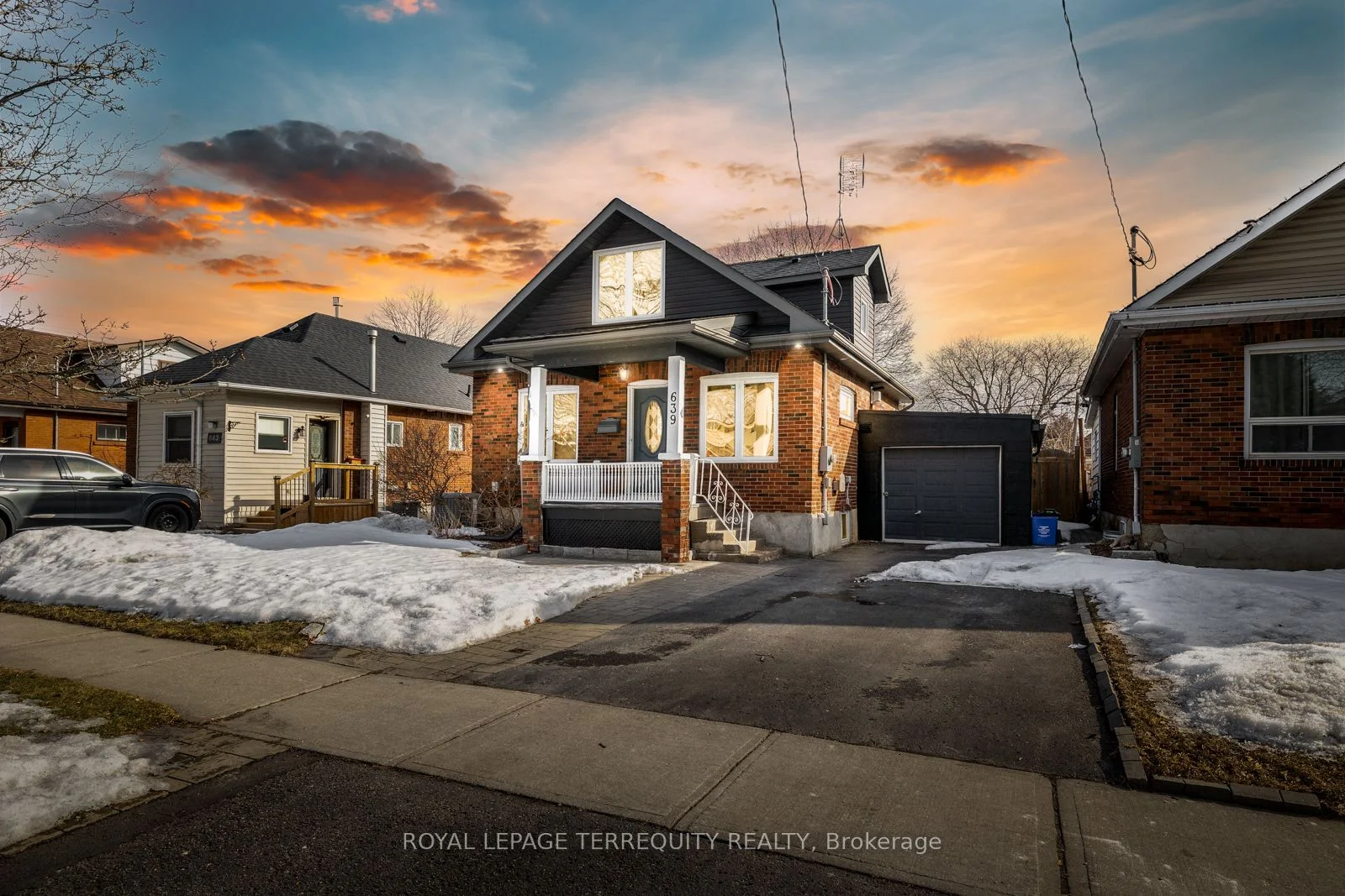Detached in Oshawa