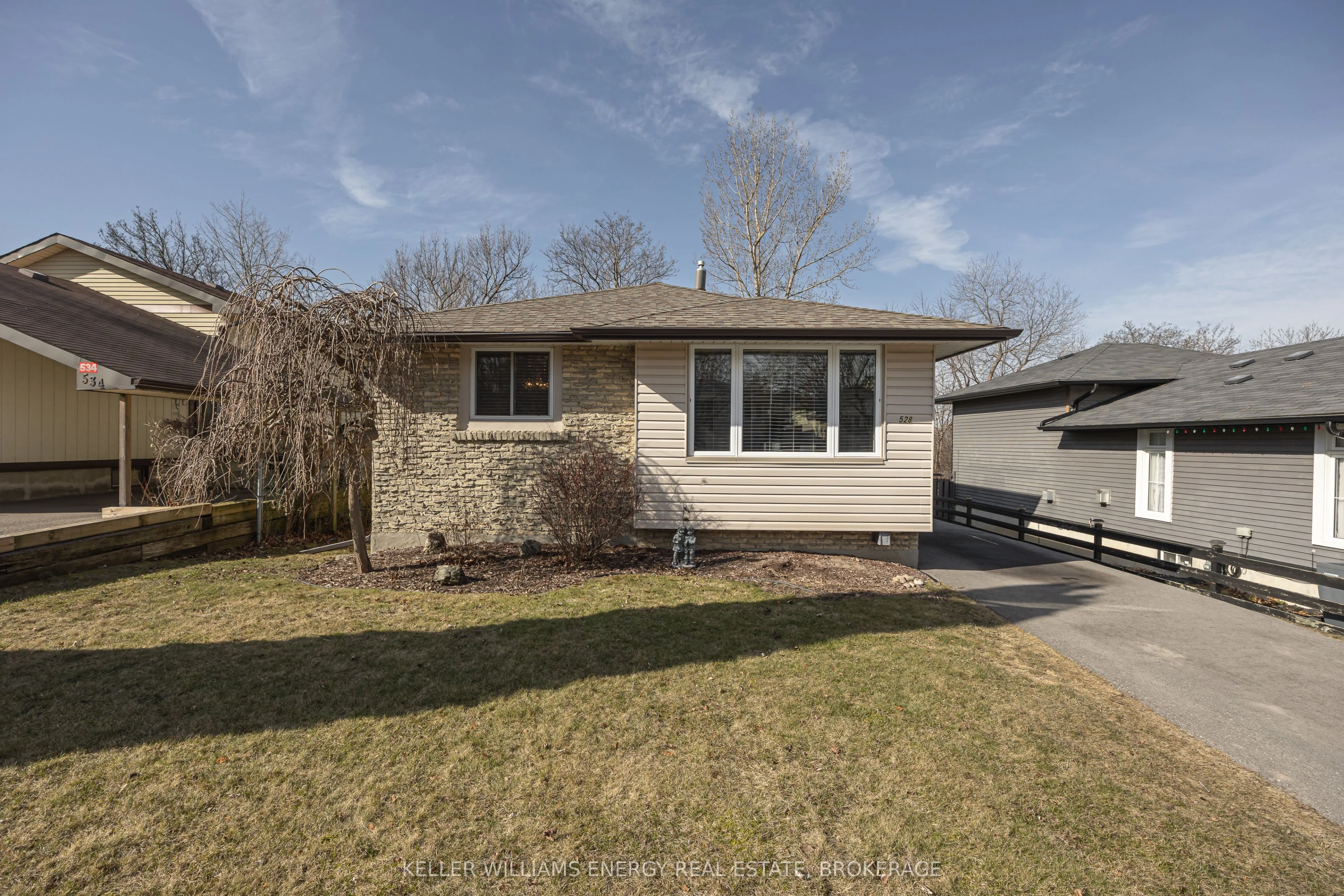 Detached in Oshawa
