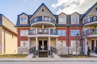 Condo Townhouse in Toronto
