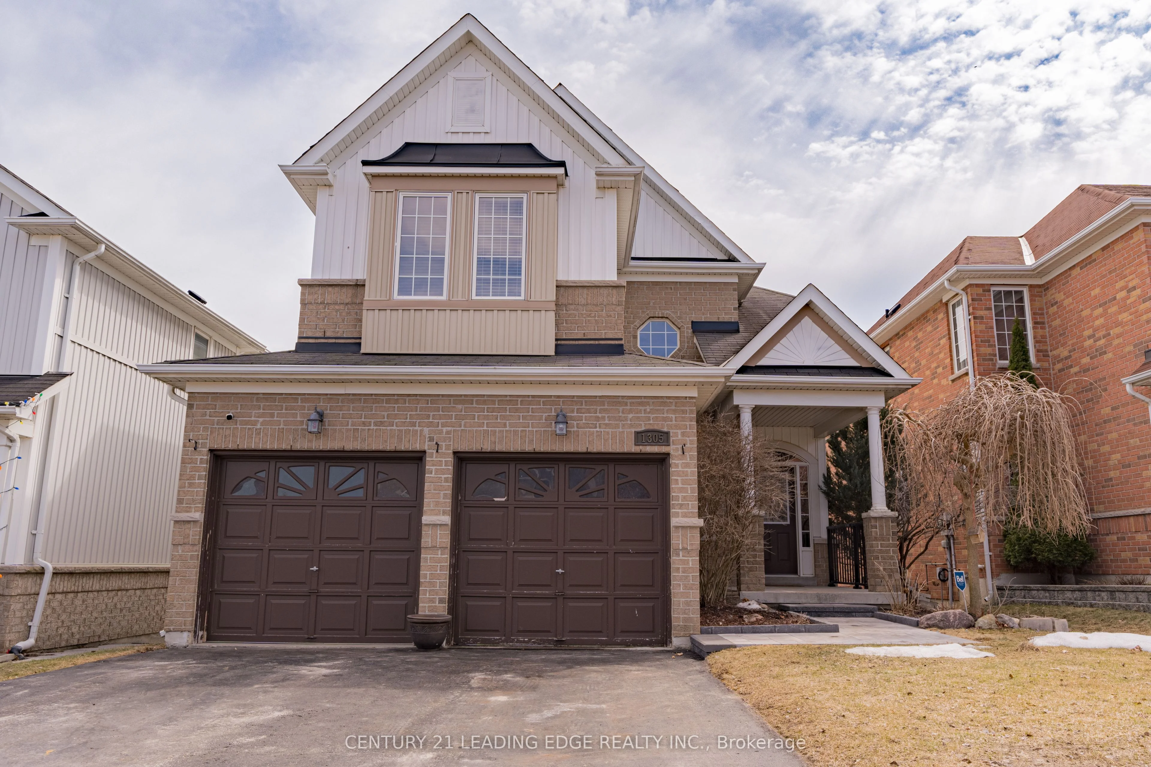 Detached in Oshawa