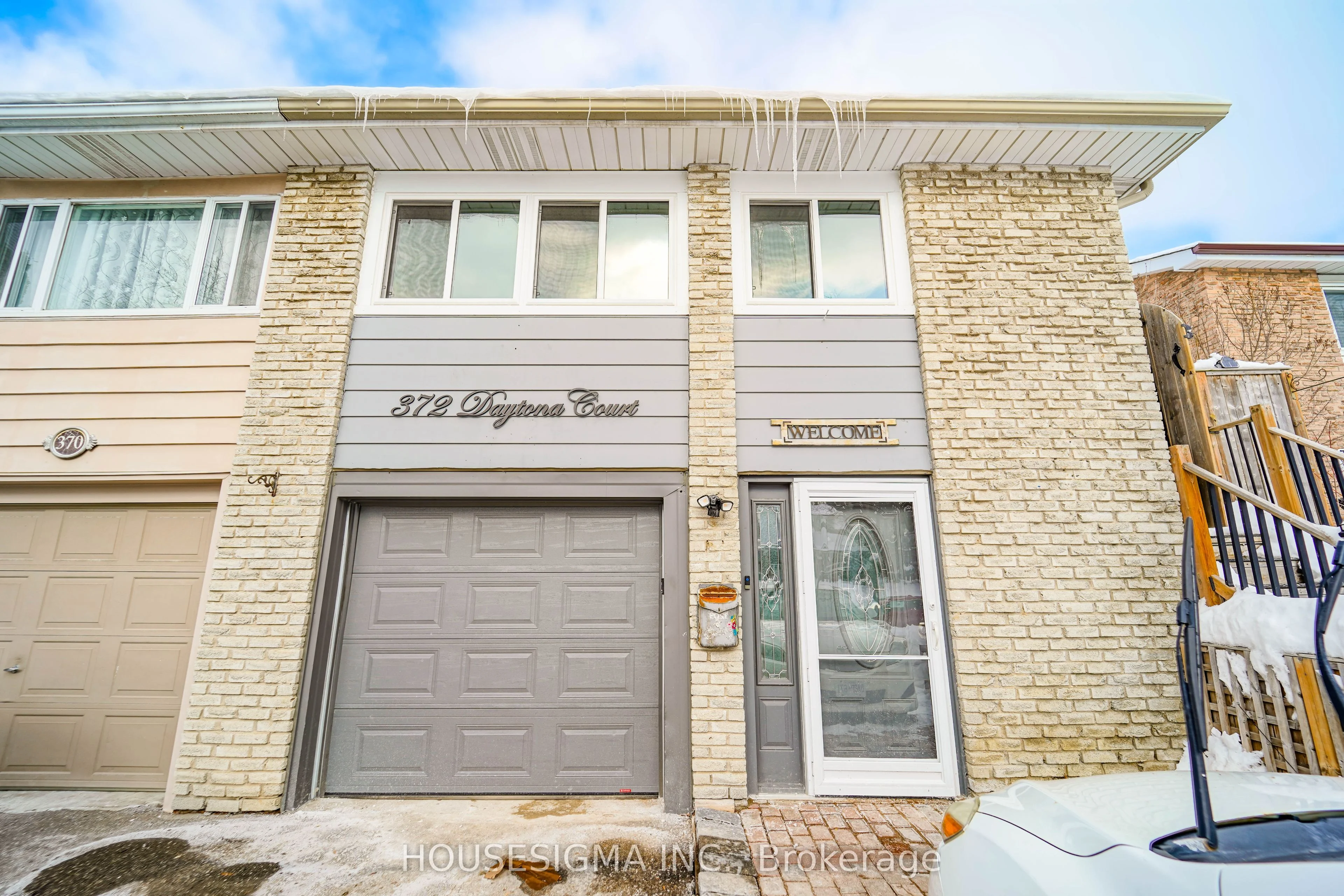 372 Daytona Court, Oshawa, On L1k 1h9