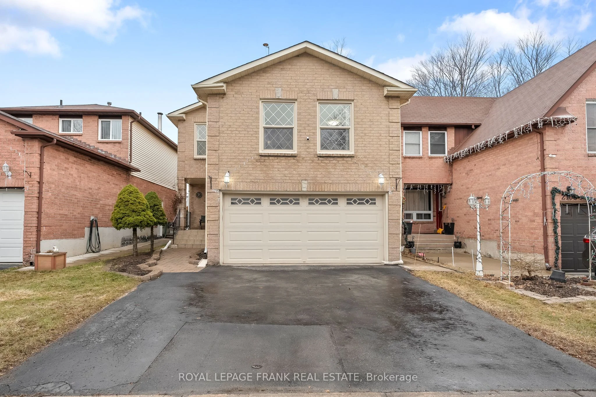 Detached in Pickering
