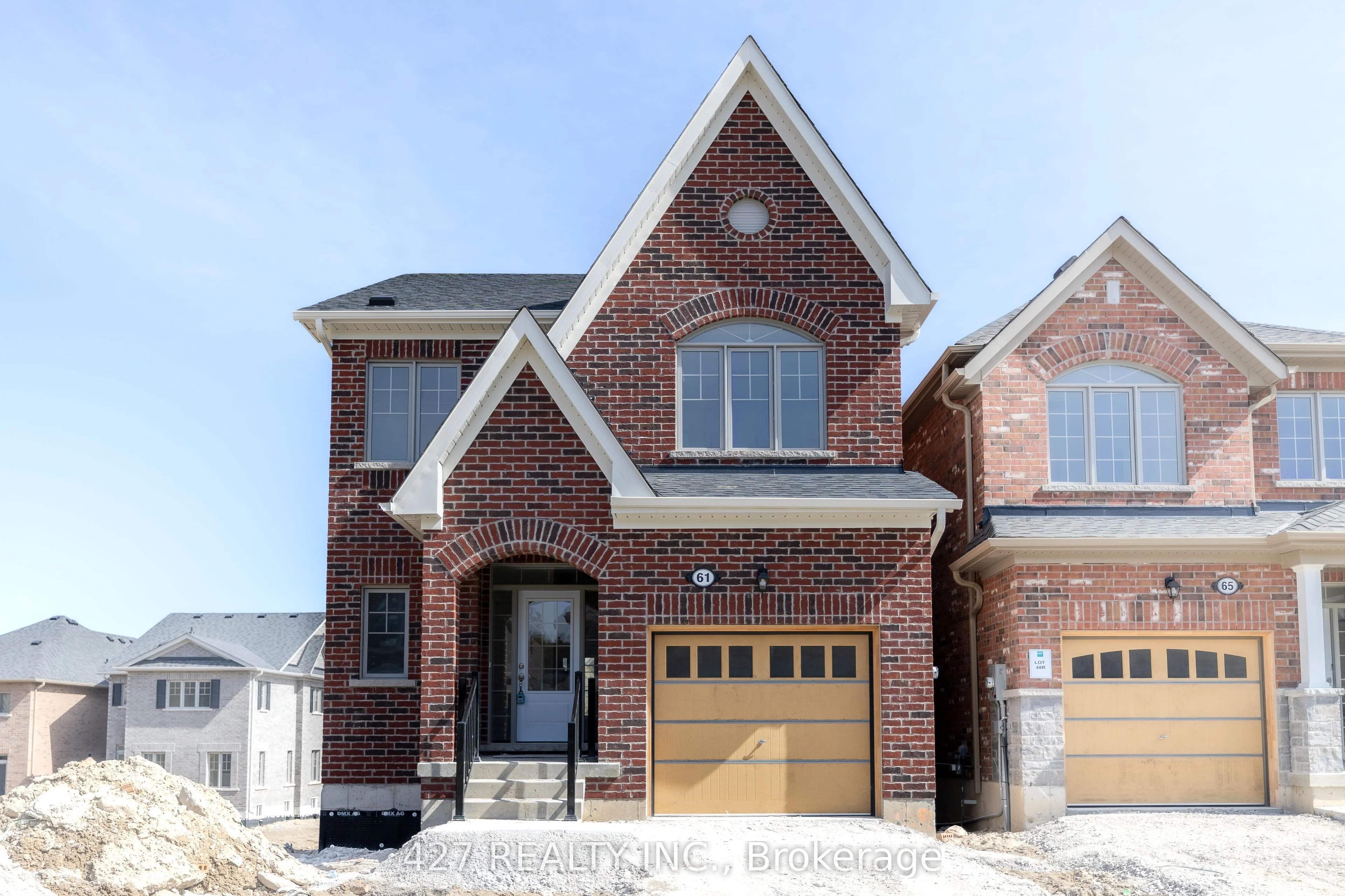 Detached in Scugog